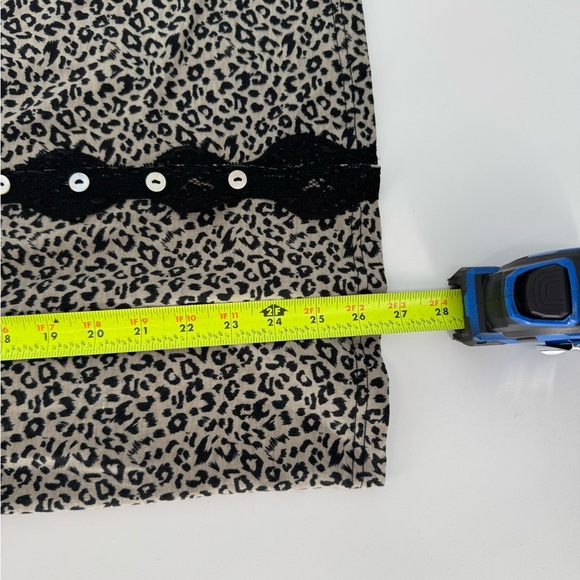 POL Clothing Leopard Print Cami Tank Top - Picture 7 of 10